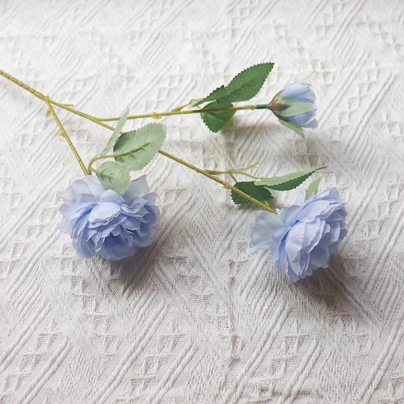Elegante künstliche Rosenstängel