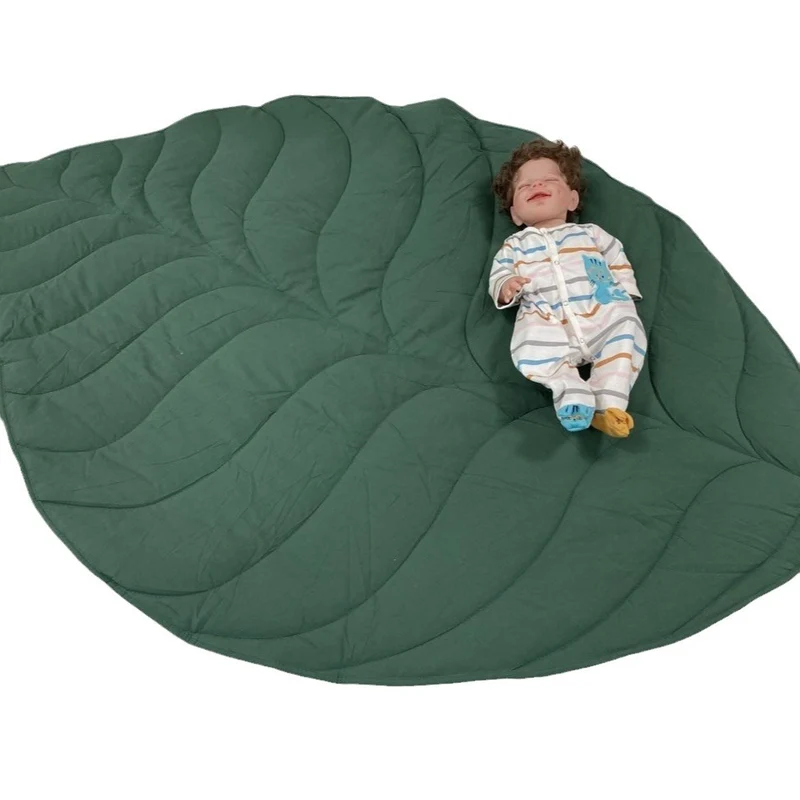 Blattförmige gesteppte Baby-Spielmatte und Schlafdecke