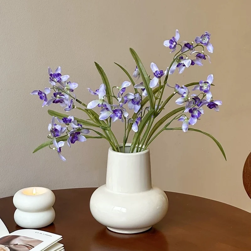 Zeitgenössische Keramik-Blumenvase