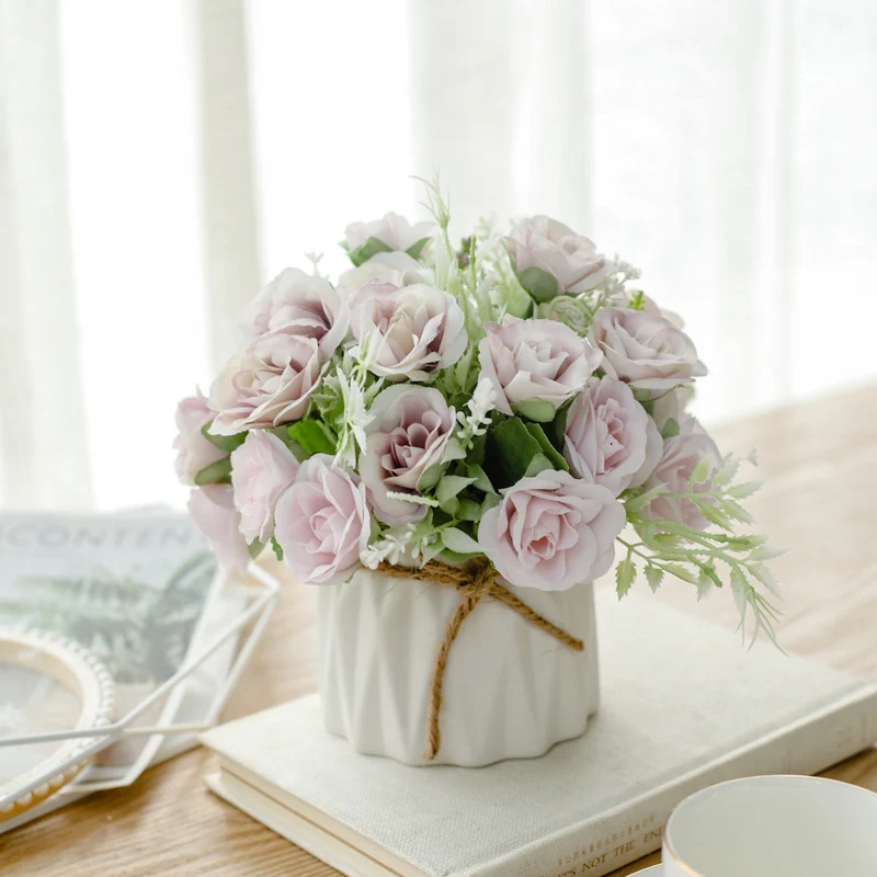 Elegante Blumenarrangement