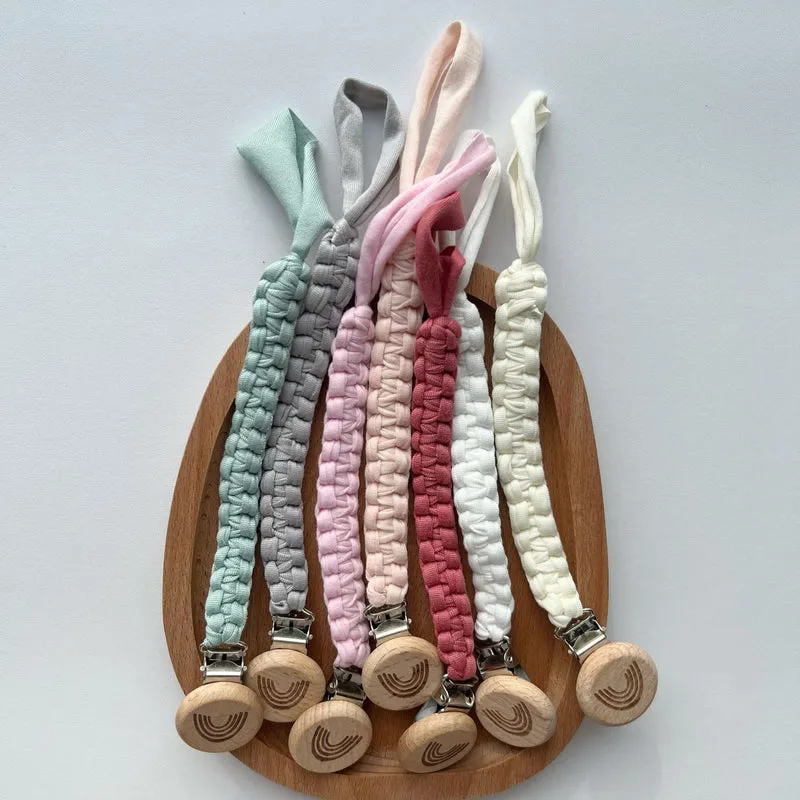 Geflochtener Baumwoll-Schnullerband mit graviertem Holz-Sicherheitsclip