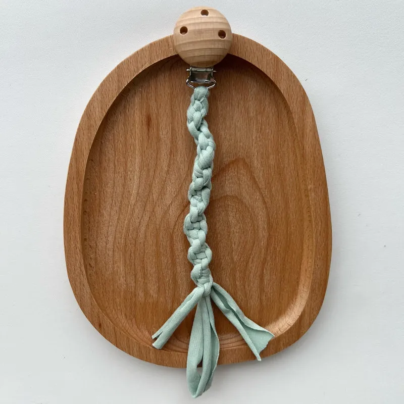 Geflochtene Baumwoll-Schnullerkette mit Holzsicherheitsklemme