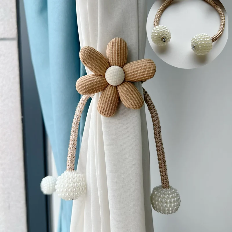 Perlen Magnetische Vorhanganhänger mit Stoffblumenakzent