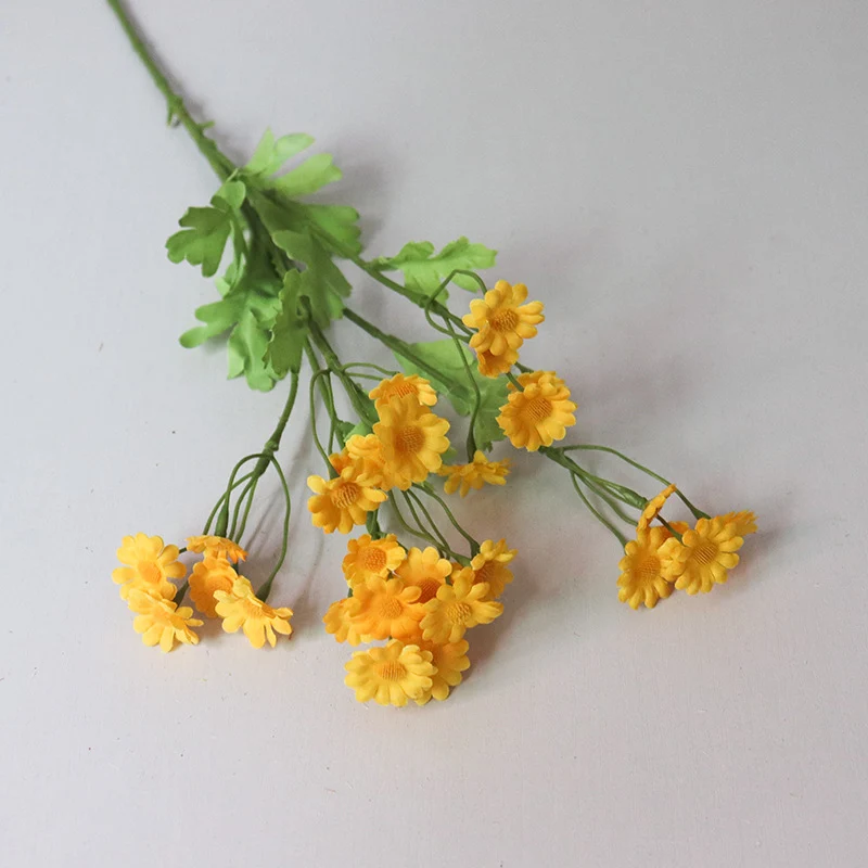Dekorative Blumenstängel für die Inneneinrichtung