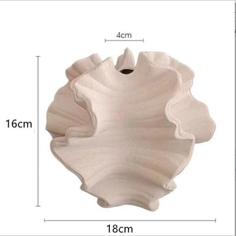 Dekoratives, von Muscheln inspiriertes Mittelstück