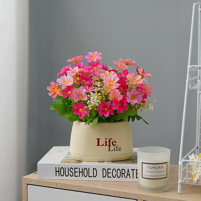 Dekorativer Blumenstrauß