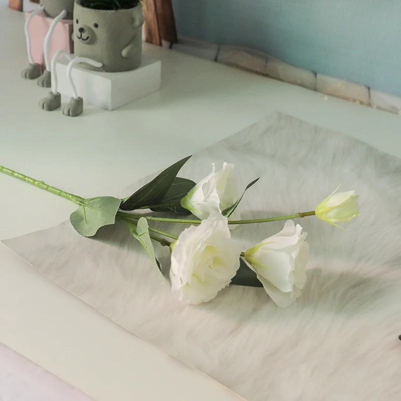 Realistische Kunstblumenstängel