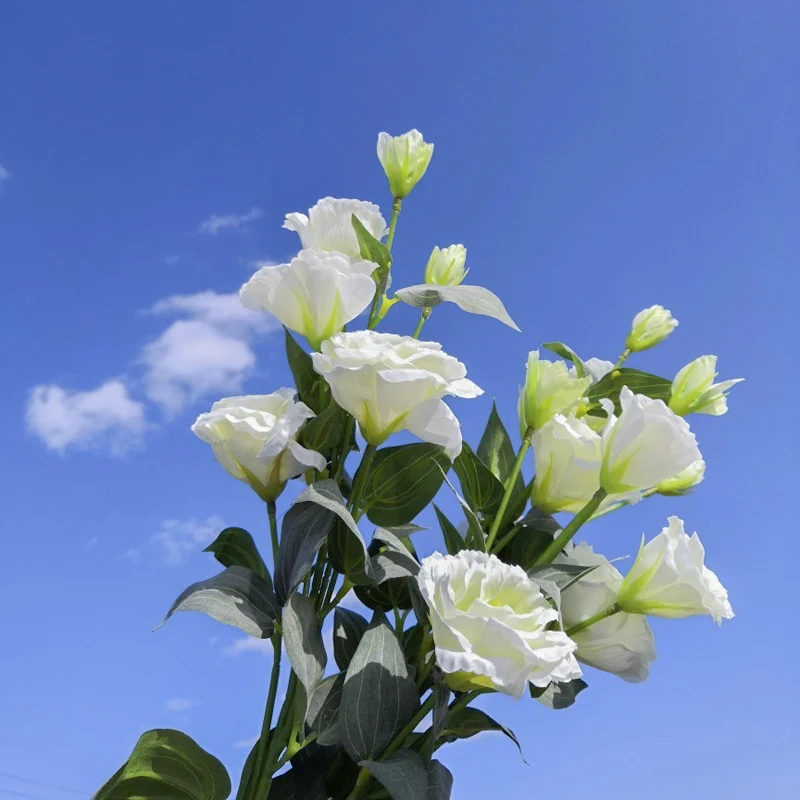 Realistische Kunstblumenstängel