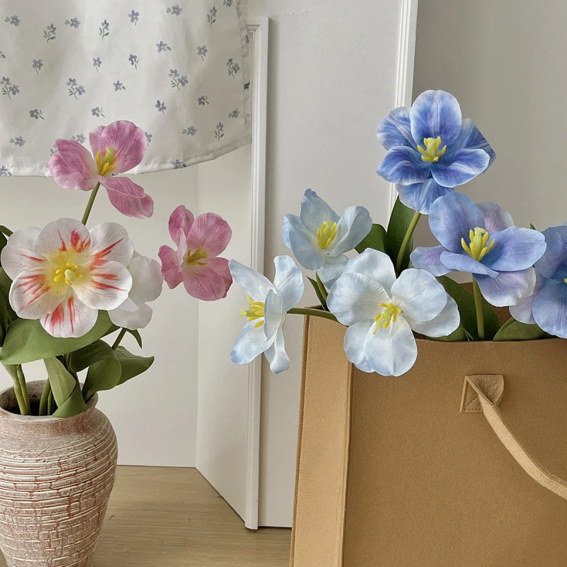 Realistischer künstlicher Tulpenstiel
