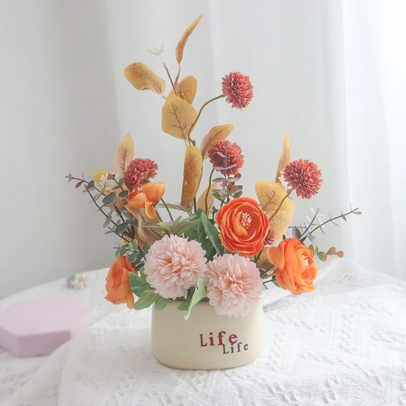 Dekorative künstliche Blumenarrangement