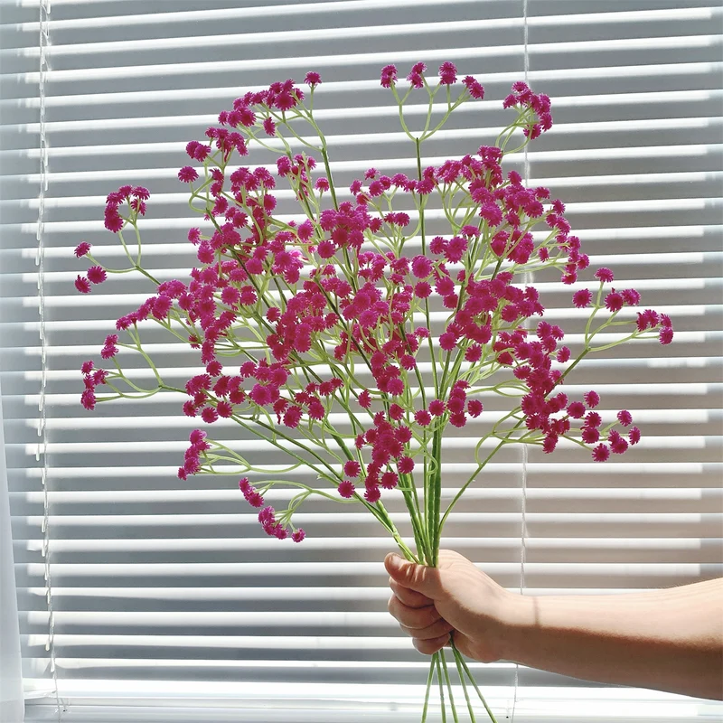 Dekorative Seidenblumenarrangement