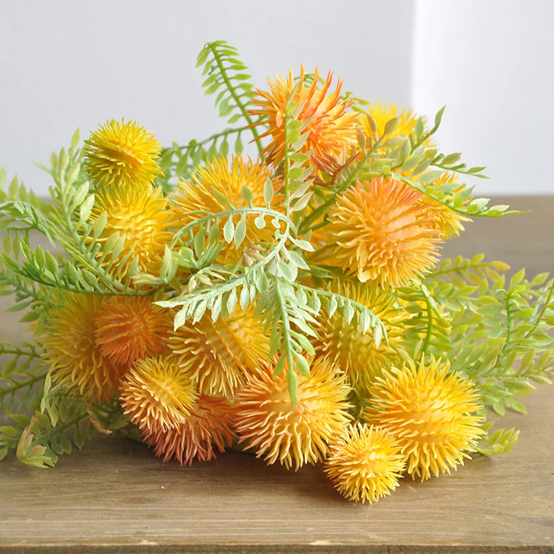 Dekoratives Faux Blumenstrauß