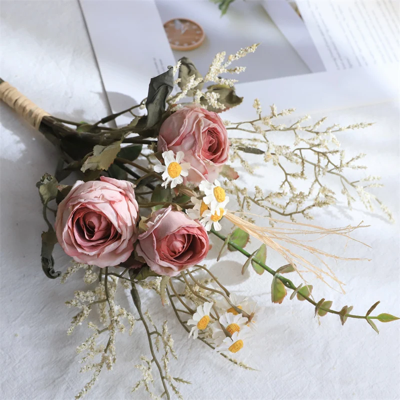 Elegante getrocknete Blumenstrauß