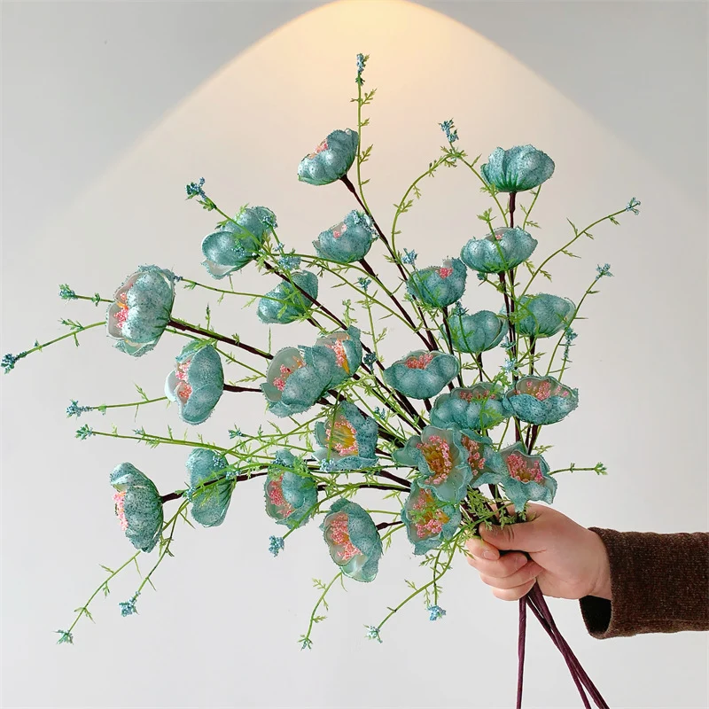 Dekorativer Blumenstrauß