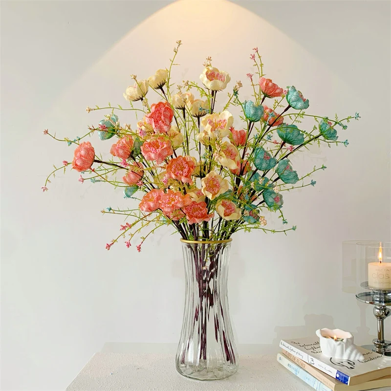 Dekorativer Blumenstrauß