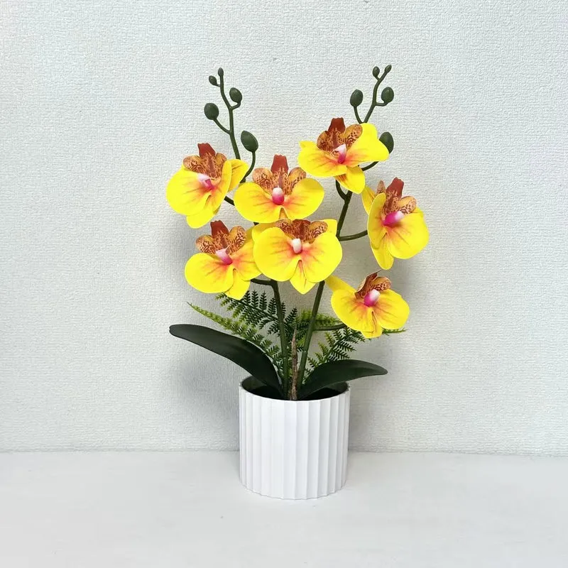 Realistische Orchideenpflanzenanordnung
