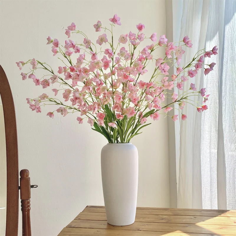 Künstliche Blumenarrangement