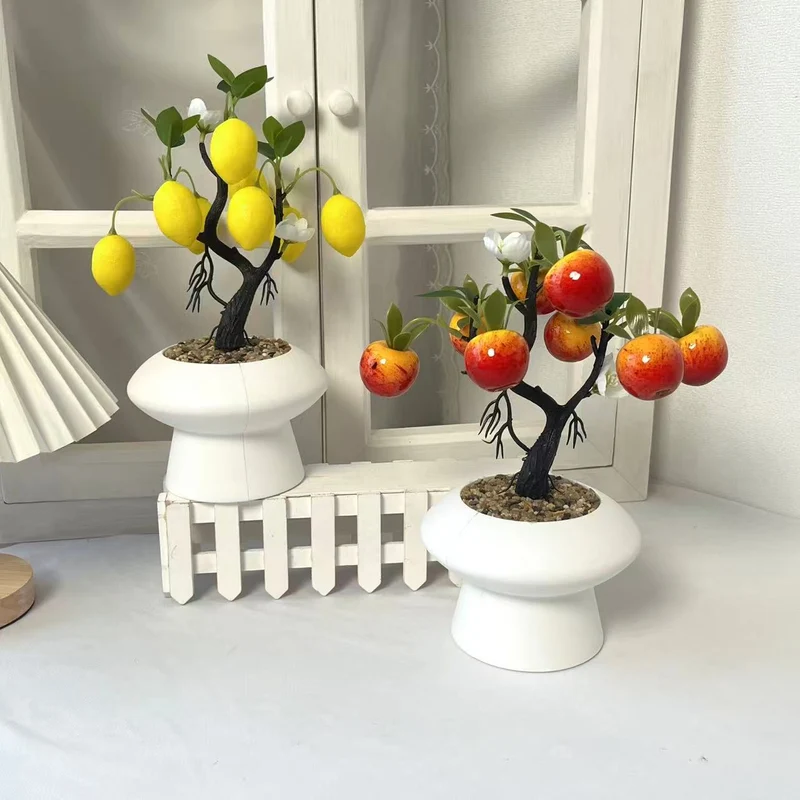 Dekorativer Zitronenbaum Arrangement