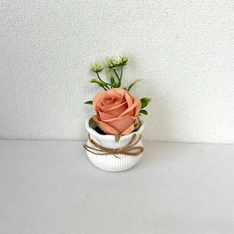 Dekorative Kunstblumenarrangement