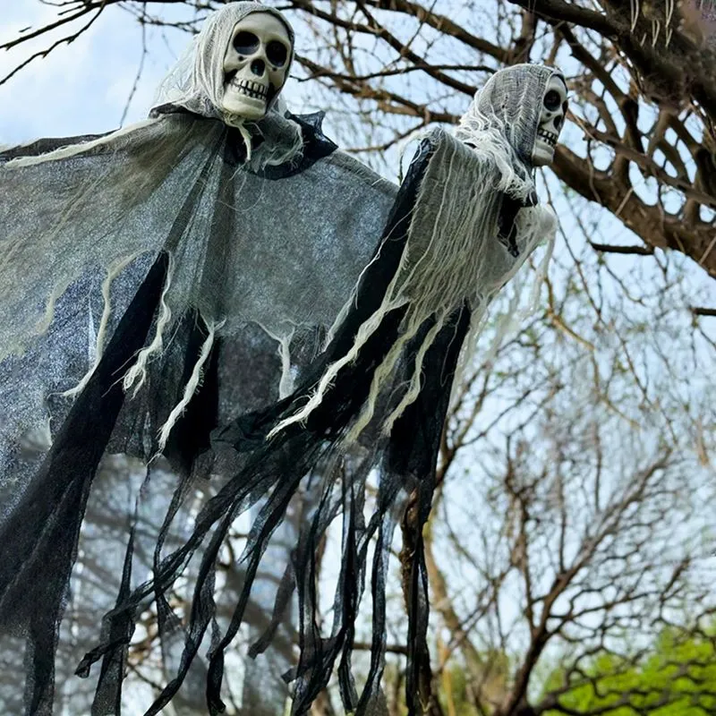Gruseliger Deko-Geist