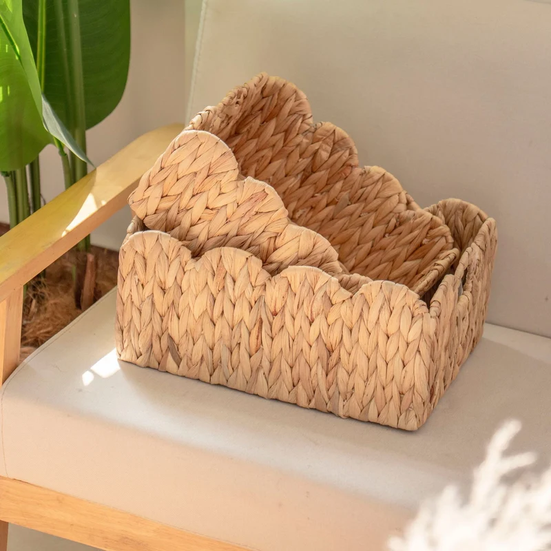 Scalloped Woven Serving Tray Karnz