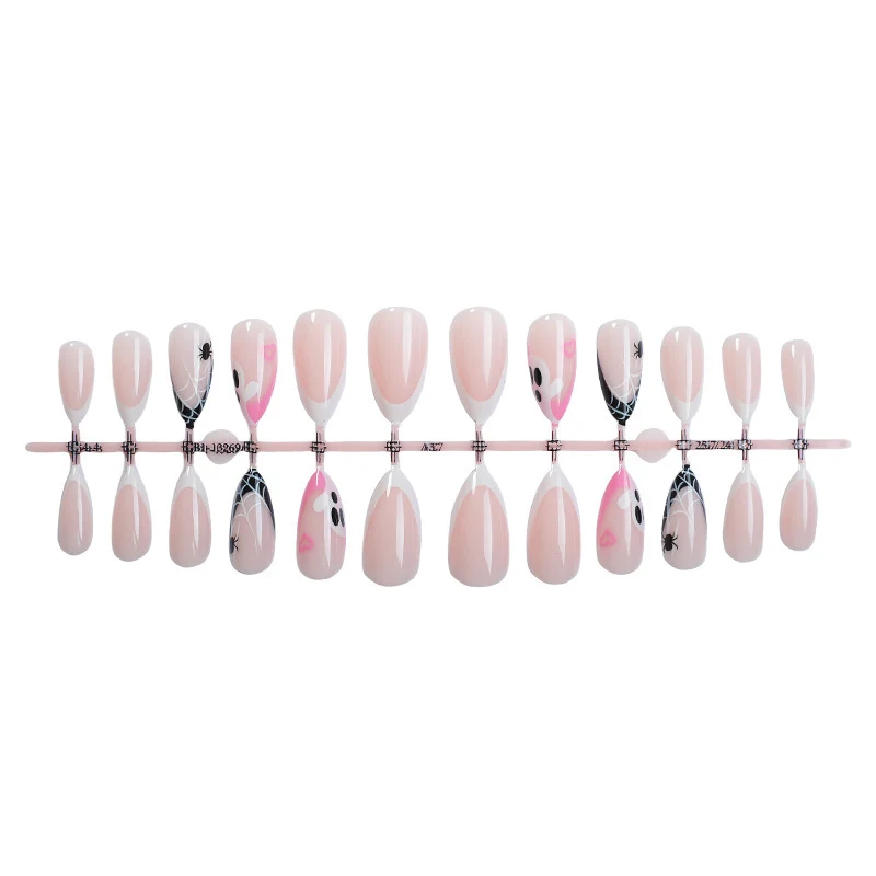 Halloween-Themed Press-On Nail Art Set mit Spider- und Ghost-Designs