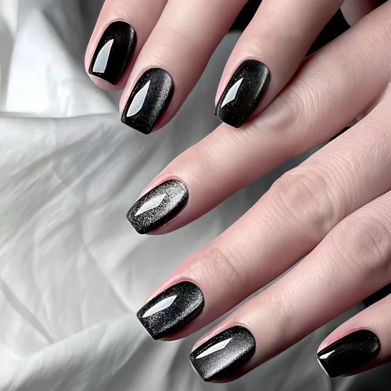 Stylische dekorative Nagelkunst