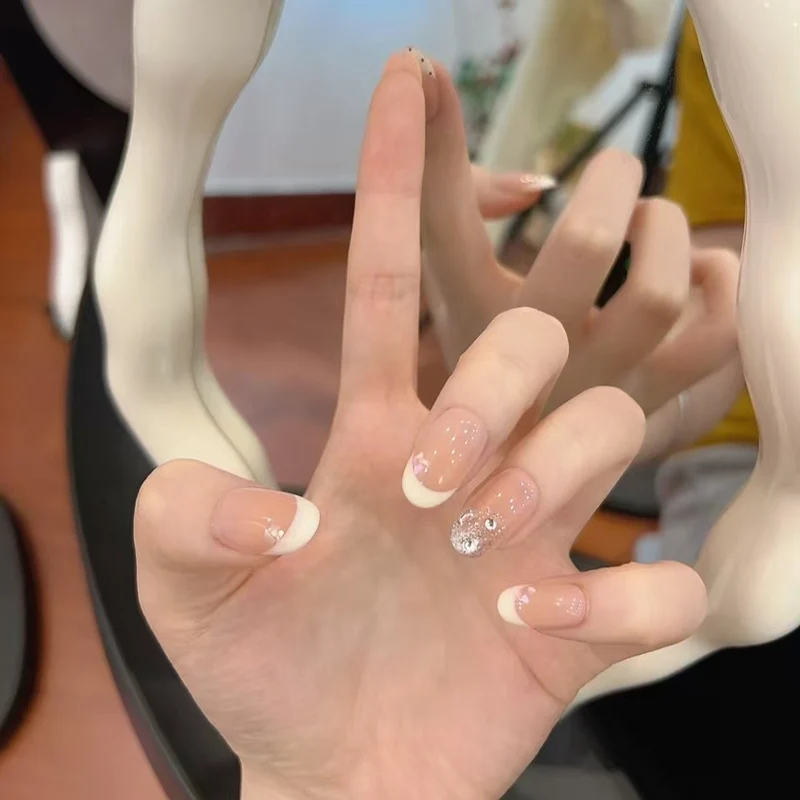 Elegante Französische Spitze Dekorative Nagelverlängerungen