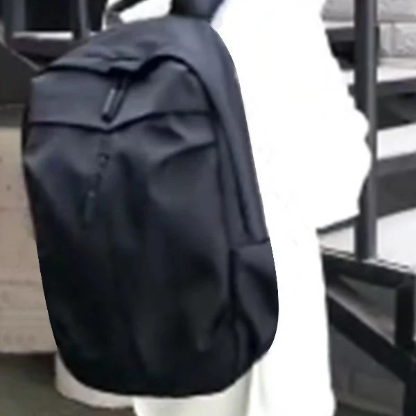 Sleek Travel Backpack Karnz