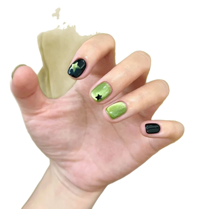 Stern-Verzierte Nagelkunst-Tipps