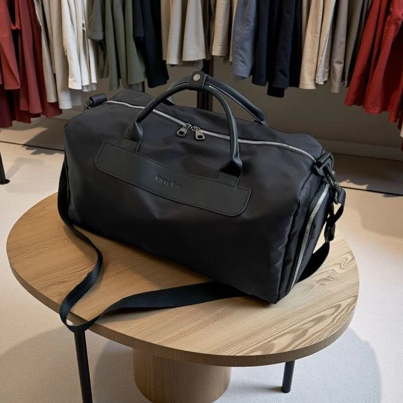 Geräumige multifunktionale Reisetasche Karnz