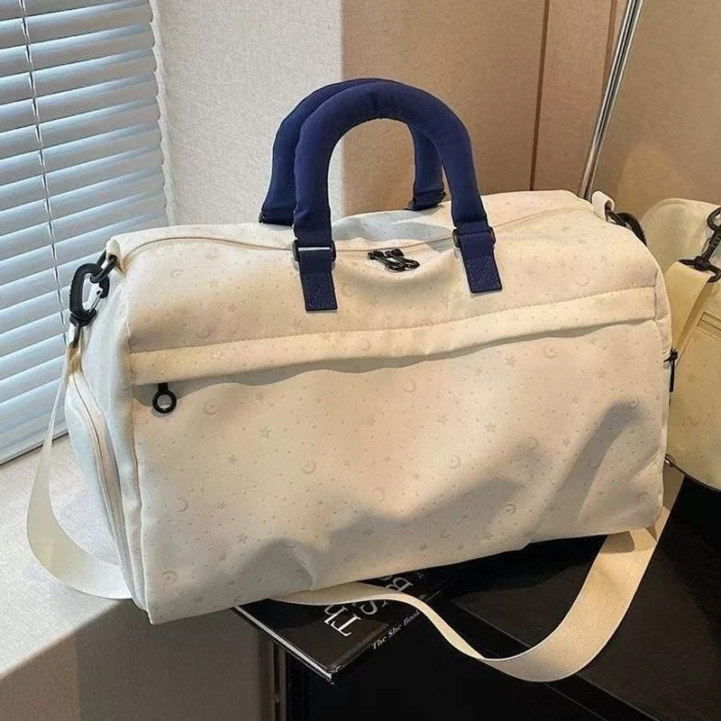 Vielseitige Reisetasche mit mehreren Fächern Karnz