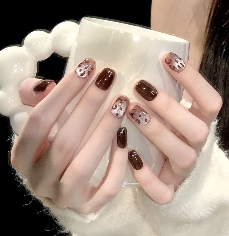 Premium Glänzende Quadratische Press-On Nagelverstärkungen