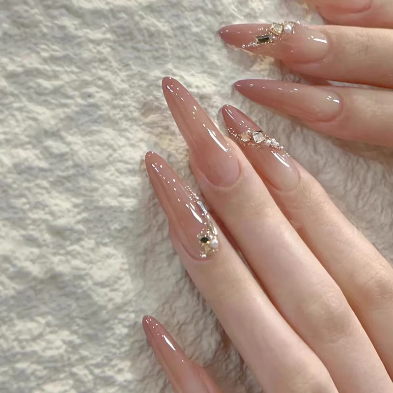 Premium Glänzende Gel Nagelverlängerungen
