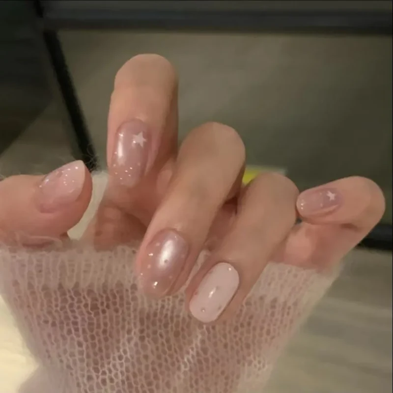 Künstlerische Sternen-Nagelkunst-Erweiterungen
