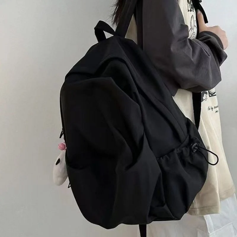Vielseitiger leichter Alltagsrucksack Karnz