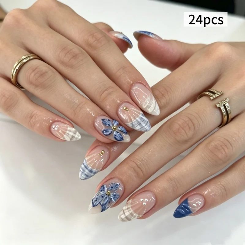 Dekorativer Floral Press-On Nagelkunst Set