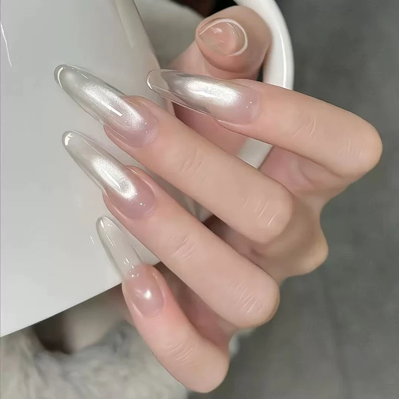 Dekorative Blumennagelkunst Tipps
