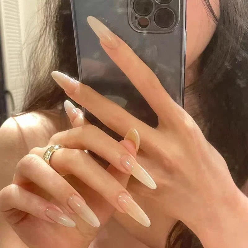 Dekorative Emaille Nagelkunstverlängerungen