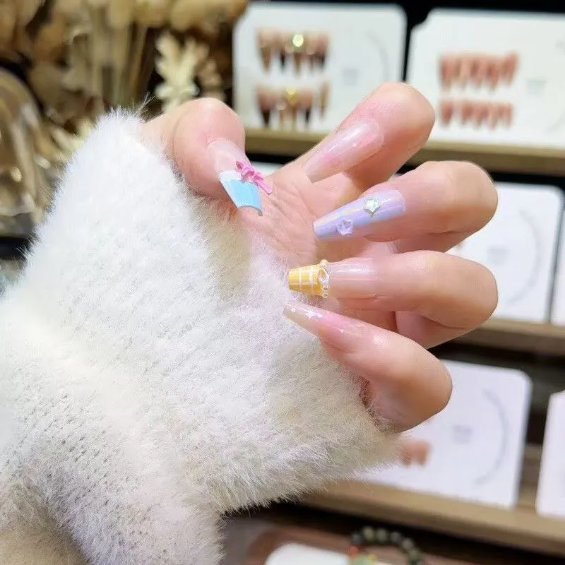 Dekorative Emaille Nagelkunstverlängerungen