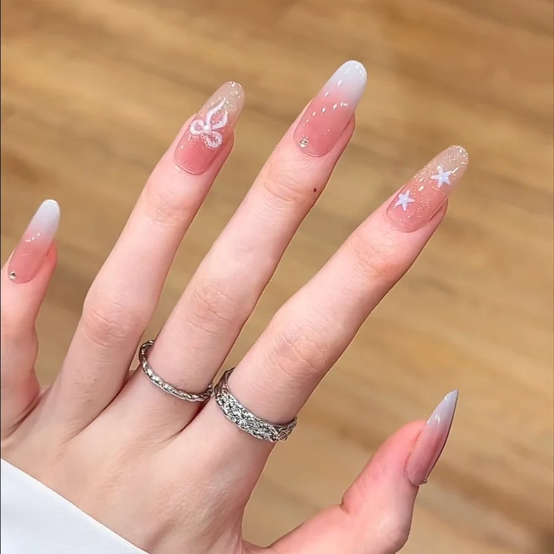 Dekorative Emaille Nagelkunstverlängerungen