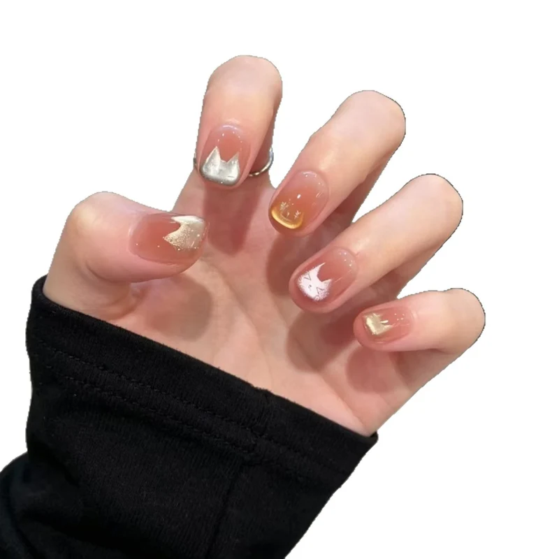Künstlerische Minimalistische Nagelkunst