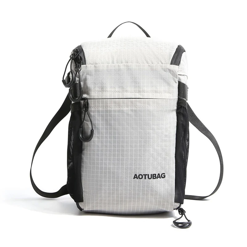 Vielseitiger kompakter Reiserrucksack Karnz