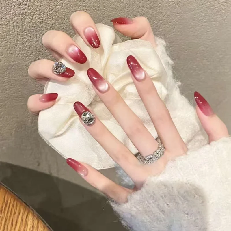 Ombre Glamouröse Nagelverzierungen