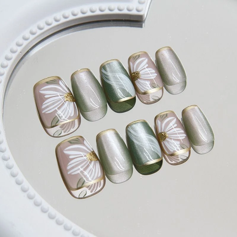 Elegante Glänzende Gel-Nagelverlängerungen