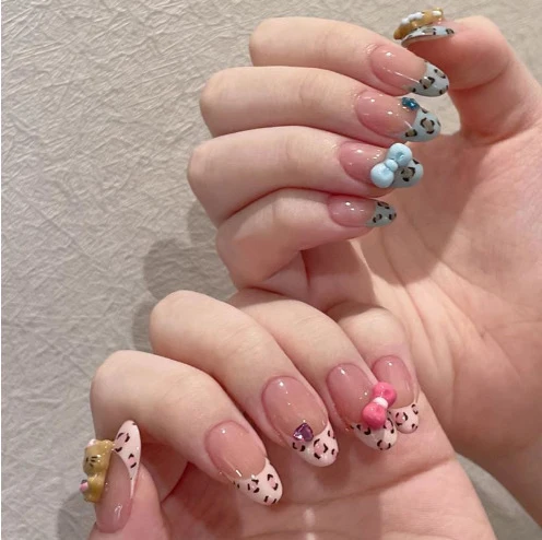 Elegante Glänzende Gel-Nagelverlängerungen