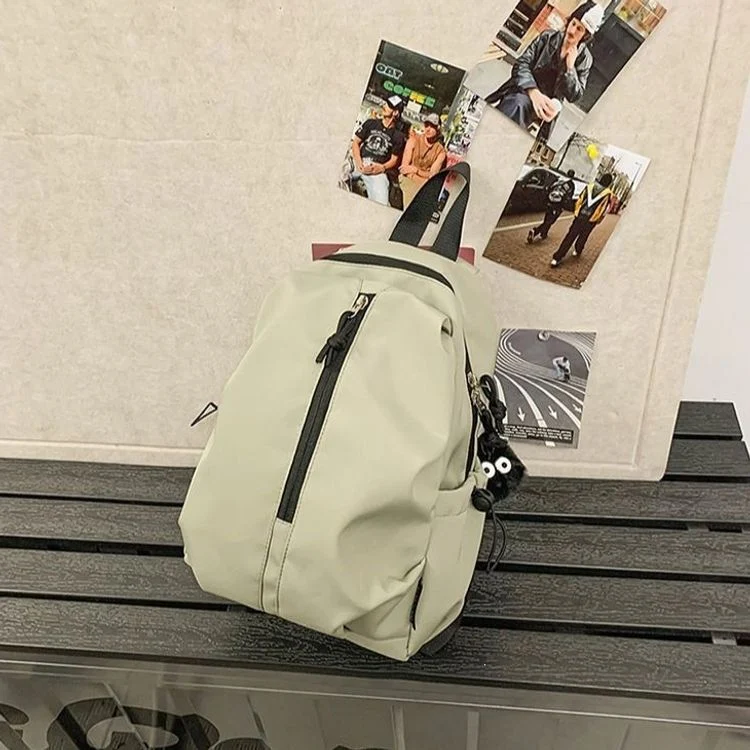 Moderner kompakter Reise-Rucksack Karnz