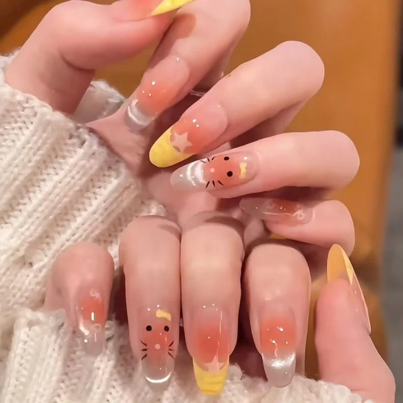 Dekorativer Schmetterlings-verzierter Press-On Nagelset