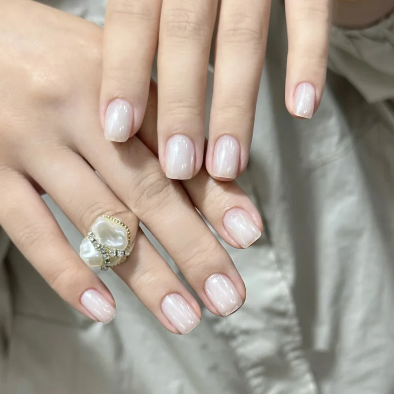 Dekorativer Schmetterlings-verzierter Press-On Nagelset