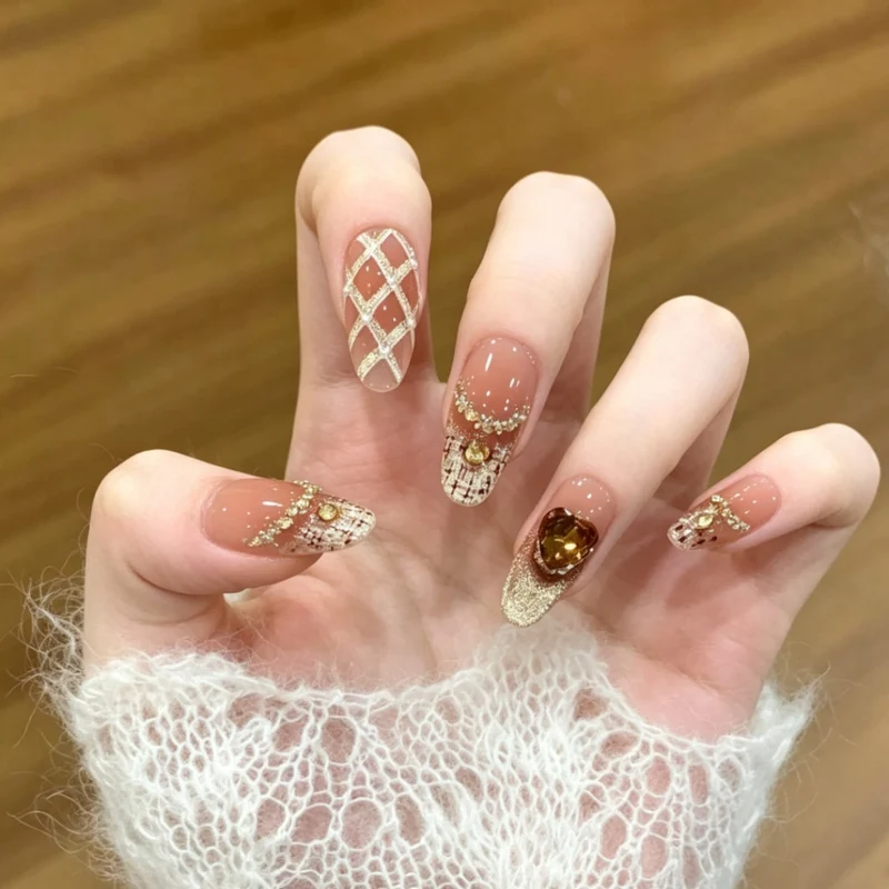 Dekorative handwerkliche Press-On Nägel